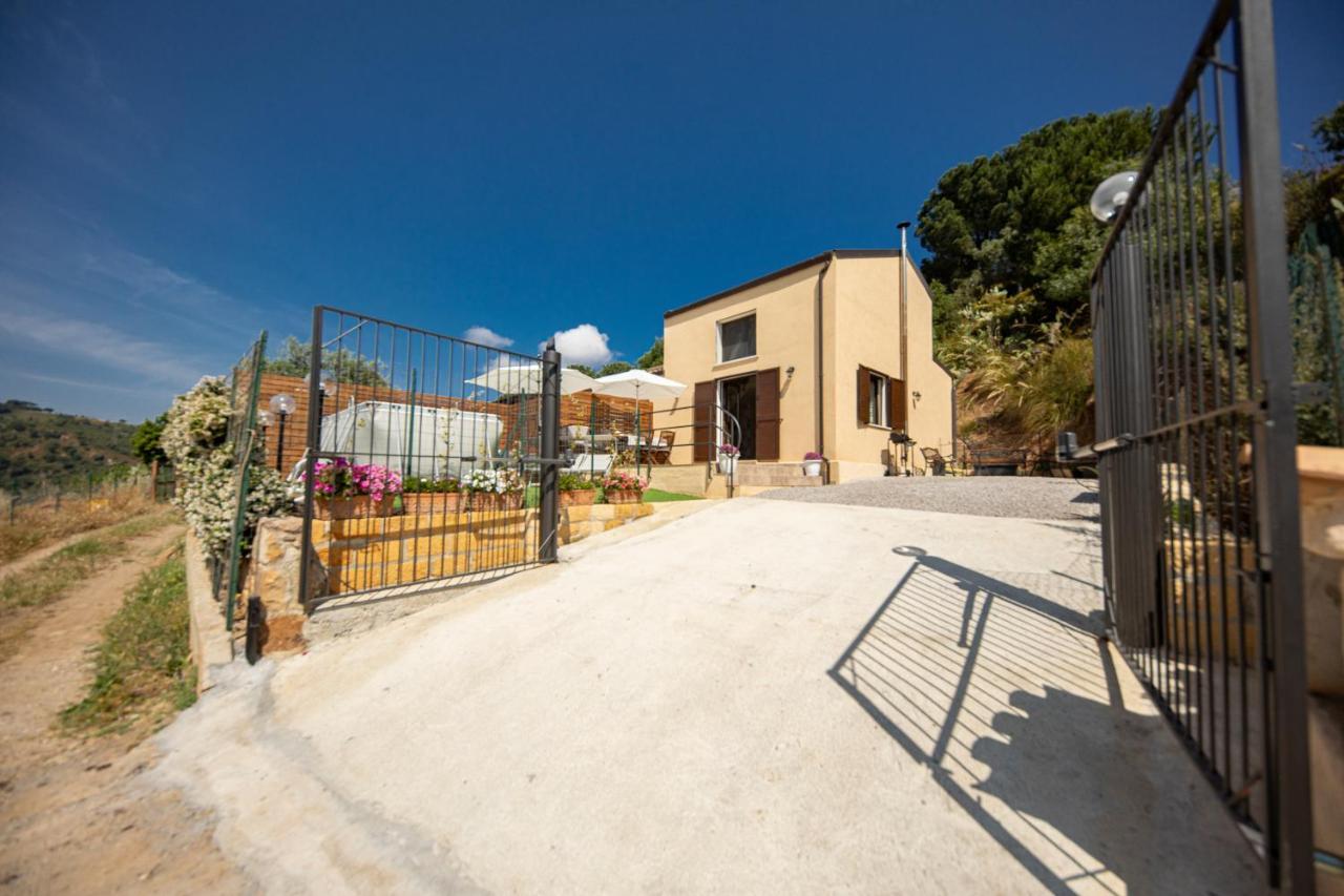 Casa Vacanze Villa Baronessa Cefalù Exteriér fotografie