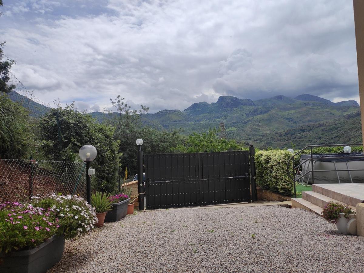 Casa Vacanze Villa Baronessa Cefalù Exteriér fotografie
