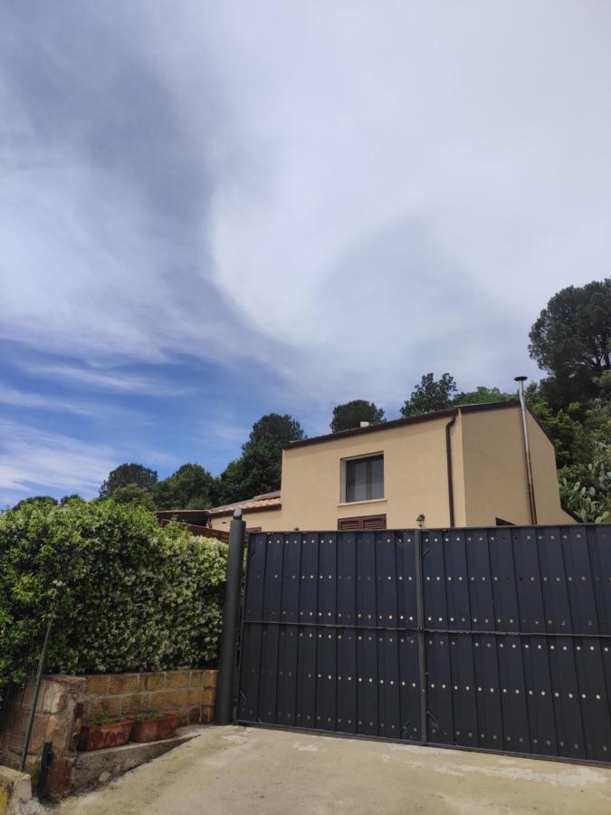 Casa Vacanze Villa Baronessa Cefalù Exteriér fotografie